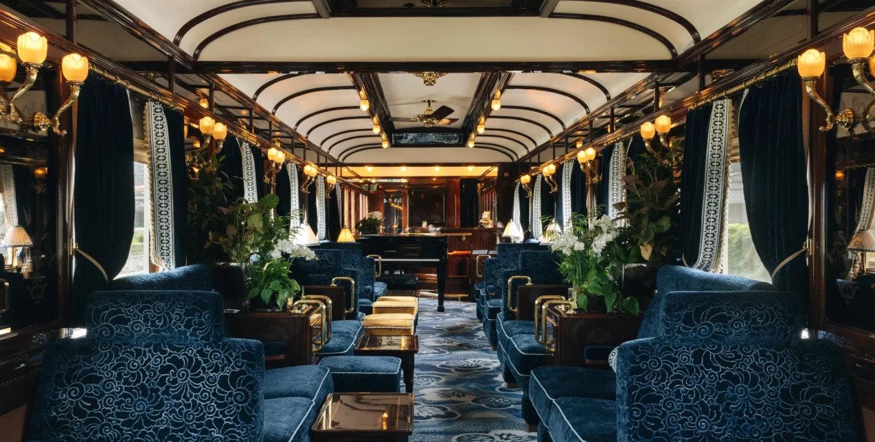 Το εμβληματικό Venice Simplon-Orient-Express εγκαινιάζει μια ονειρική διαδρομή από το Παρίσι στην Αμάλφι