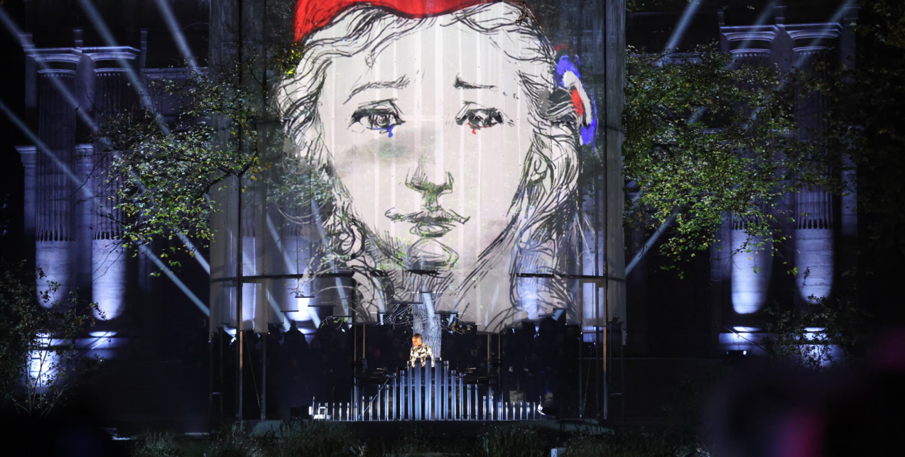 Το Παρίσι τίμησε μοναδικά τη μνήμη των θυμάτων του Bataclan δέκα χρόνια μετά