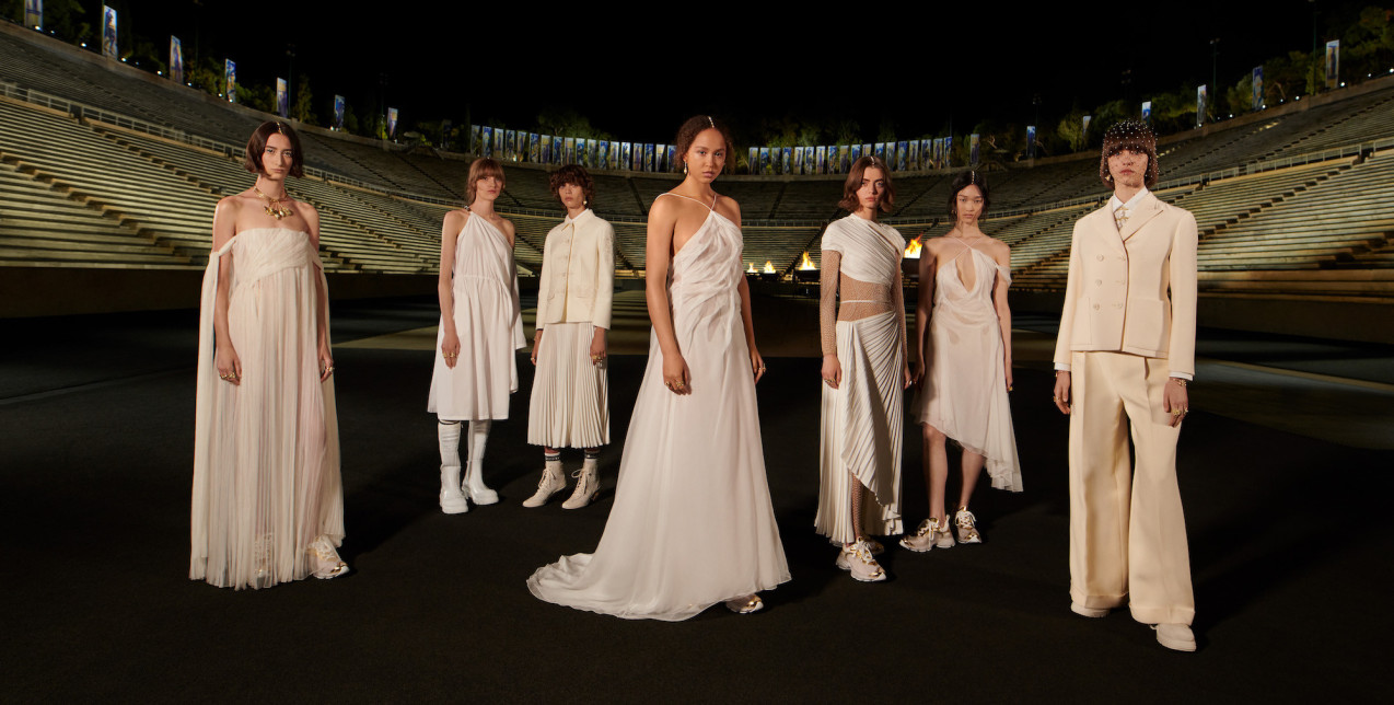 Fashion Agenda: Πώς μέσα σε δύο δεκαετίες η βιομηχανία της μόδας πέρασε από την εποχή των αυστηρών τάσεων σε μια κουλτούρα ﻿ελευθερίας και αυτοέκφρασης