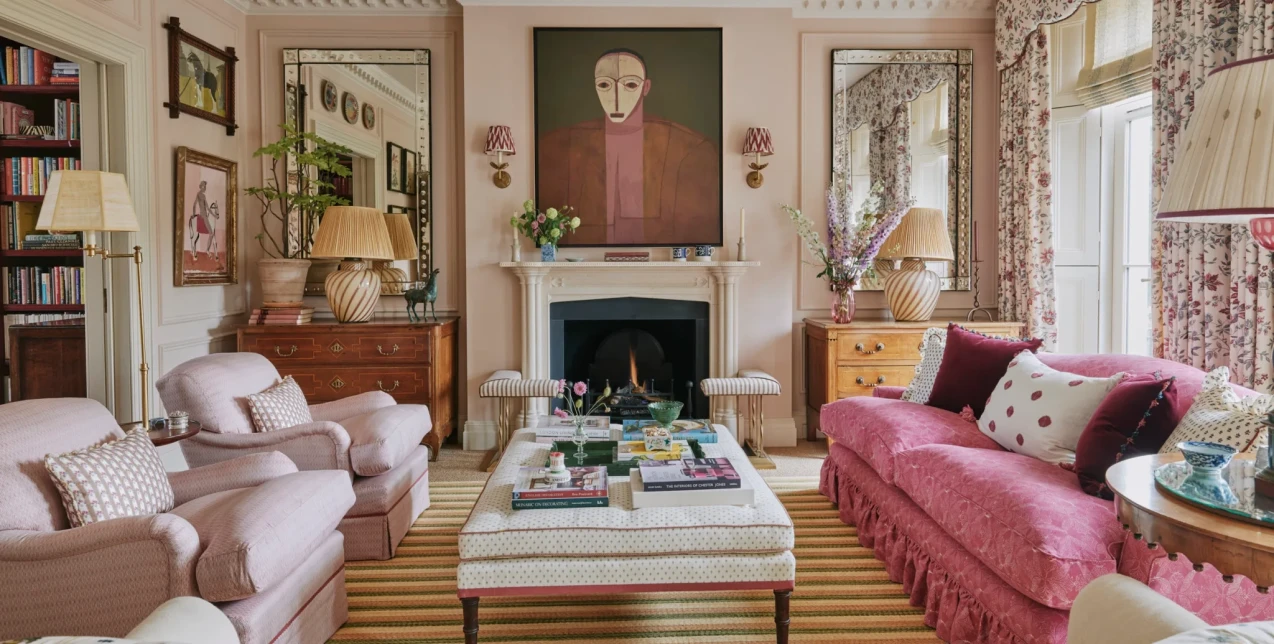 Ένα σπίτι στο Λονδίνο γεωργιανού τύπου αναβιώνεται μέσα από τα χρώματα και τις υφές