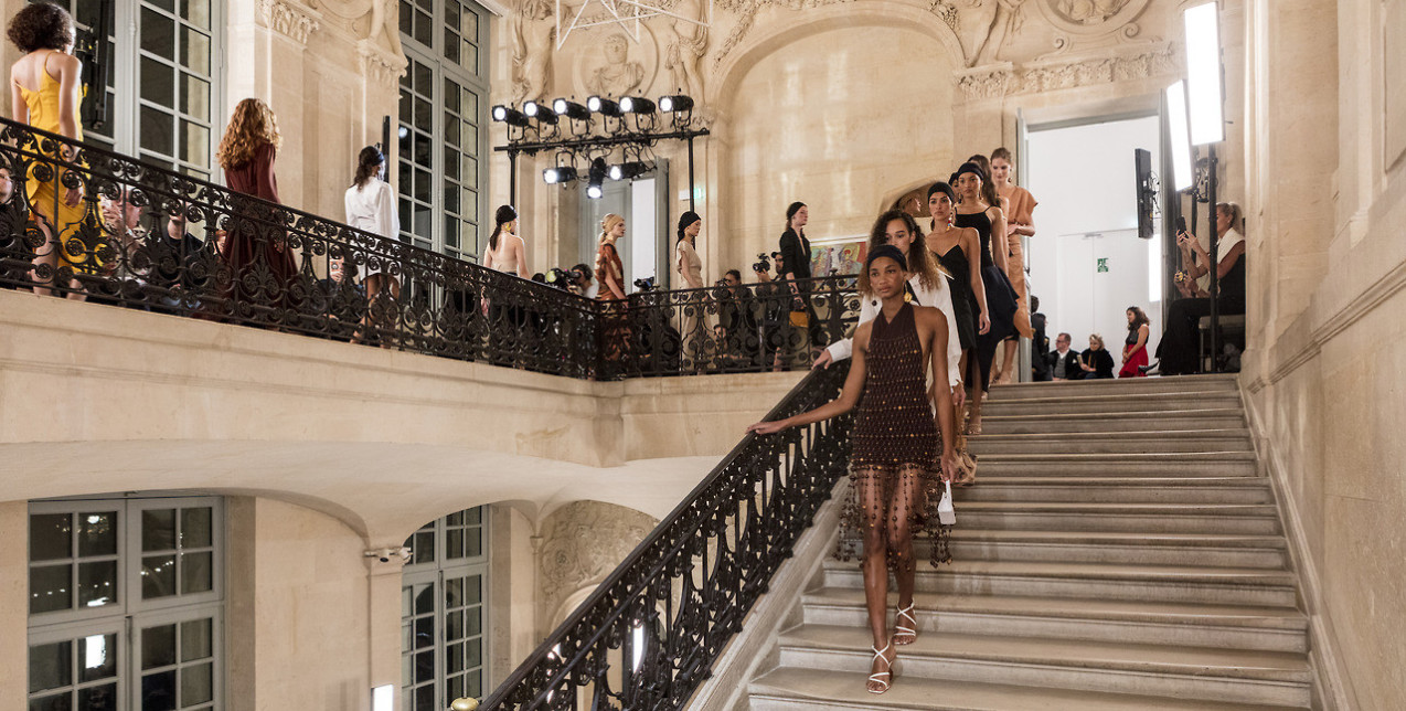 Ο Jacquemus επιστρέφει στο Μουσείο του Πικάσο για το επερχόμενο show του 