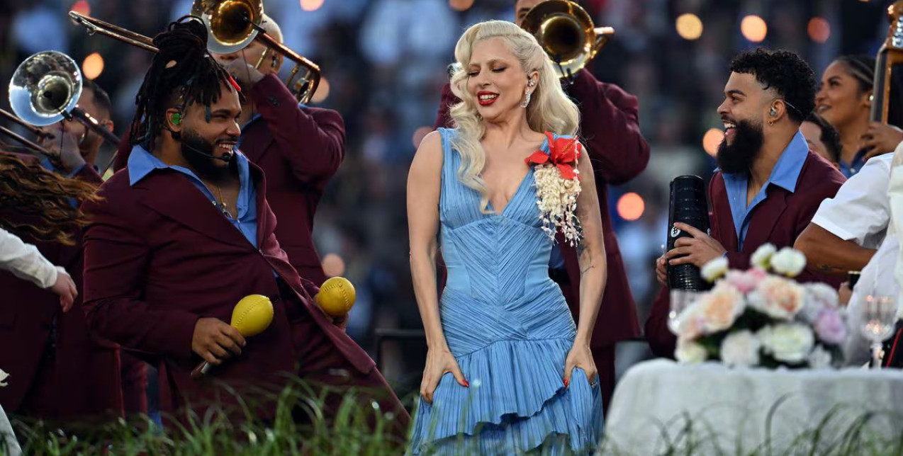 Fashion Report: Τα πιο εντυπωσιακά outfits των celebrities στο Super Bowl 2026