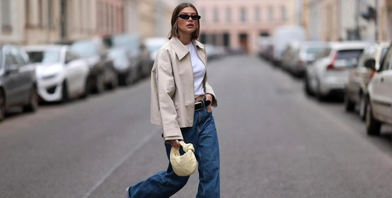 Λατρεύετε τα baggy jeans; Οι fresh τρόποι να τα φορέσετε