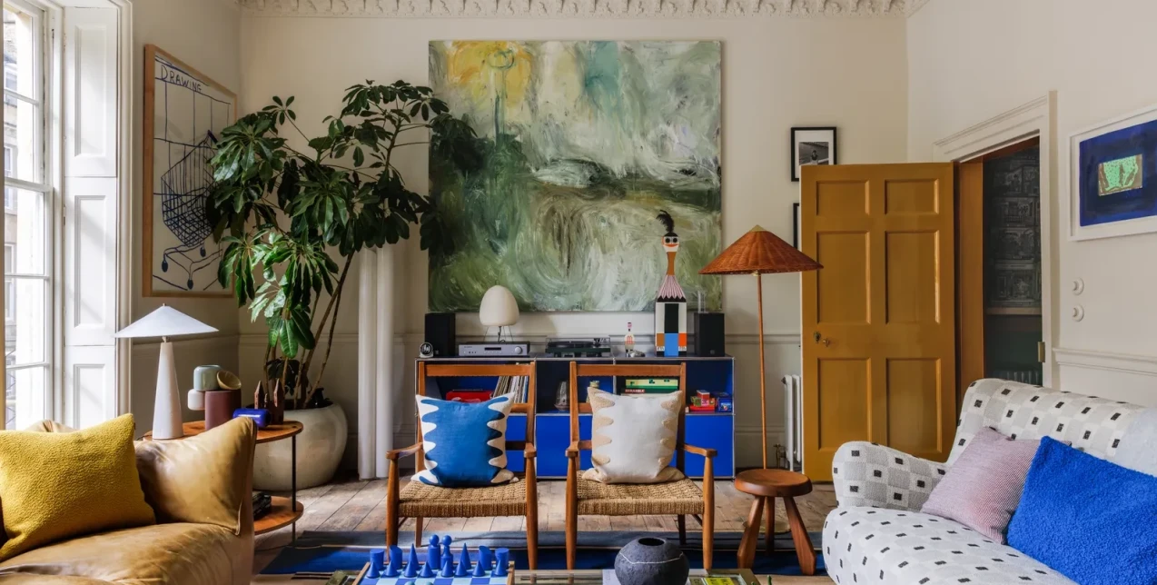 Ένα γεωργιανό townhouse στο Bath της Αγγλίας μετατρέπεται σε καλλιτεχνικό guesthouse γεμάτο design έπιπλα και χρώμα