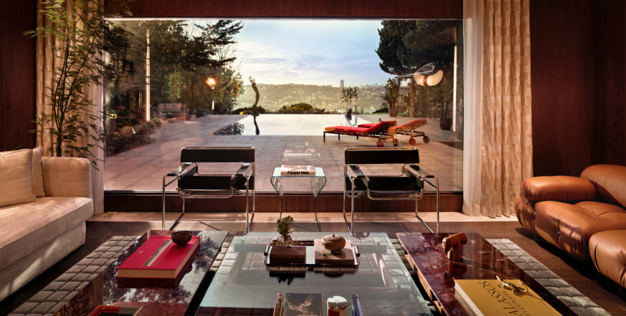 Στην Κωνσταντινούπολη, η εκπληκτική Vaniköy Villa ορίζει έναν αρχιτεκτονικό διάλογο με το τοπίο