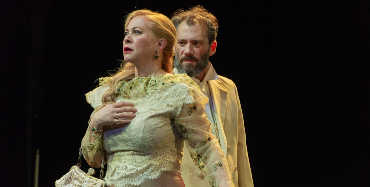 Face to Face με τη Γιολάντα Μπαλαούρα: «Η καθημερινότητα μας είναι ο πόλεμος και η αδιαφορία για αυτό που συμβαίνει γύρω μας»