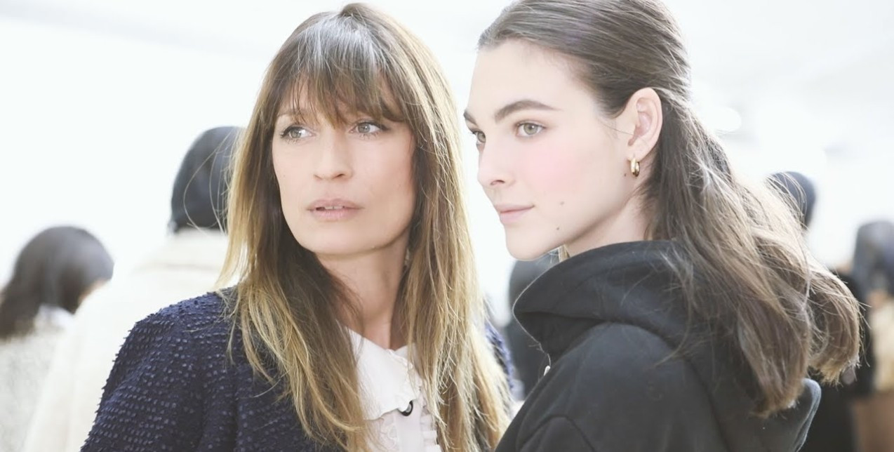 After 40s: Πώς να τοποθετείτε τη σκιά ματιών με τρόπο που να «κρύβει» χρόνια