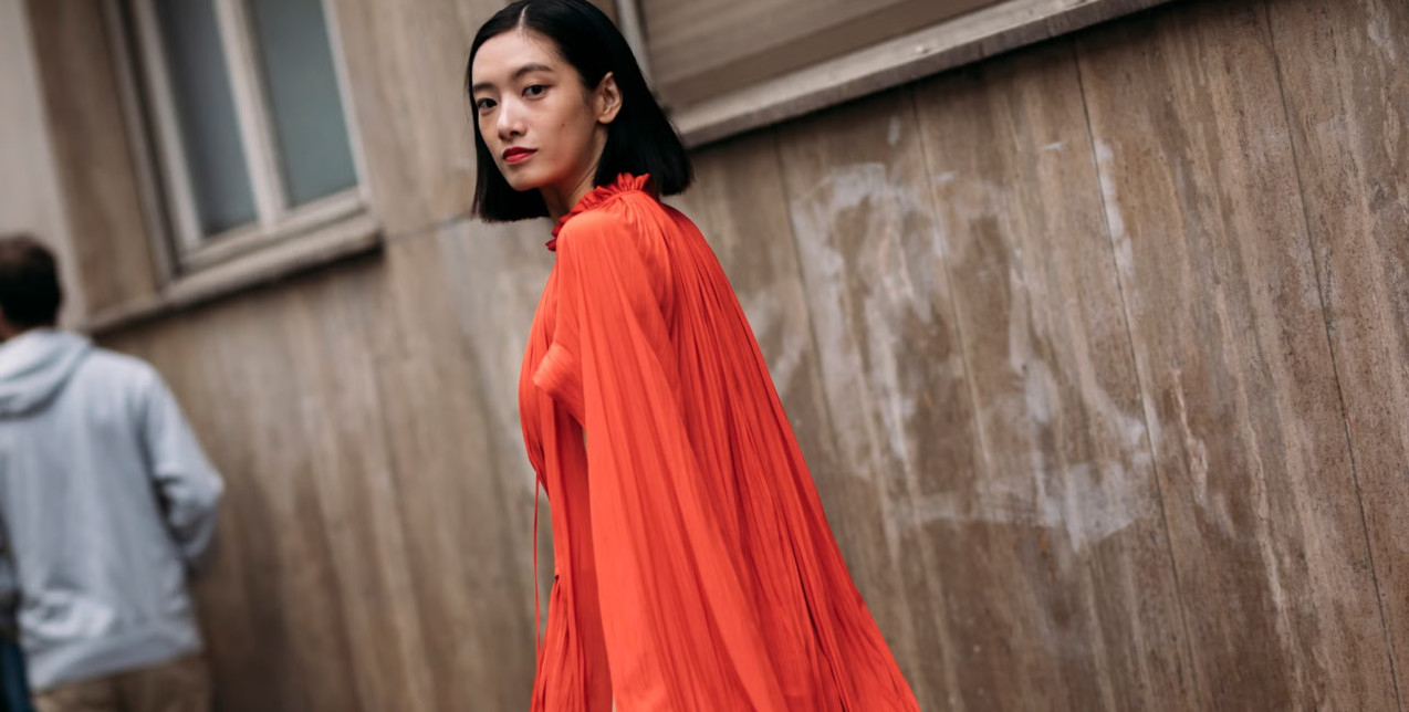 Είστε καλεσμένη σε γάμο; Τα πιο εύκολα styling tips που θα απογειώσουν την εμφάνισή σας