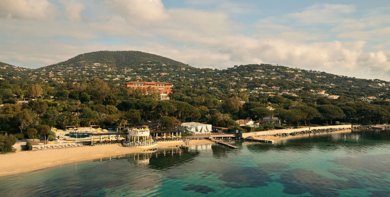 COMO Le Beauvallon: Η θρυλική grande dame της Κυανής Ακτής ανοίγει ξανά τις πύλες της έπειτα από 18 χρόνια