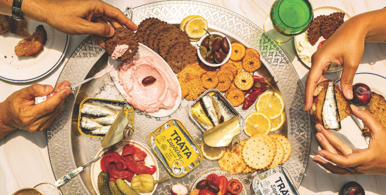 Sardine Maxxing: 3+1 ιδέες για να απολαύσετε το νέο, παγκόσμιο #foodtrend