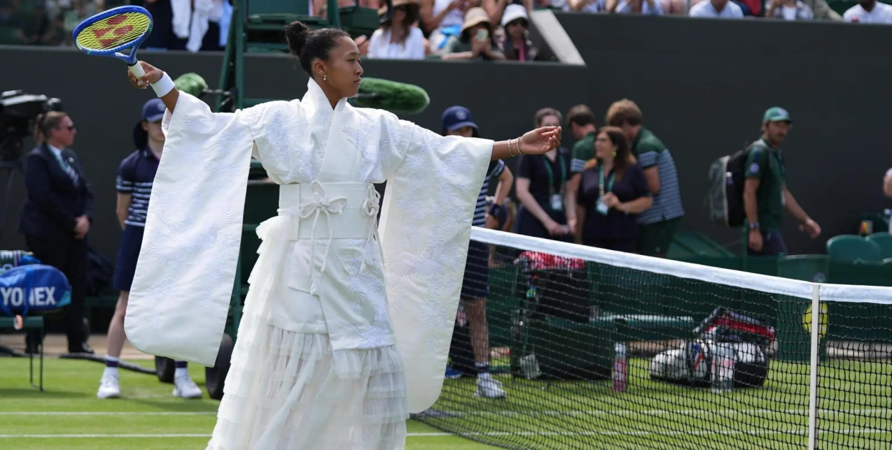 Η Naomi Osaka μετέτρεψε το court του Wimbledon σε πασαρέλα