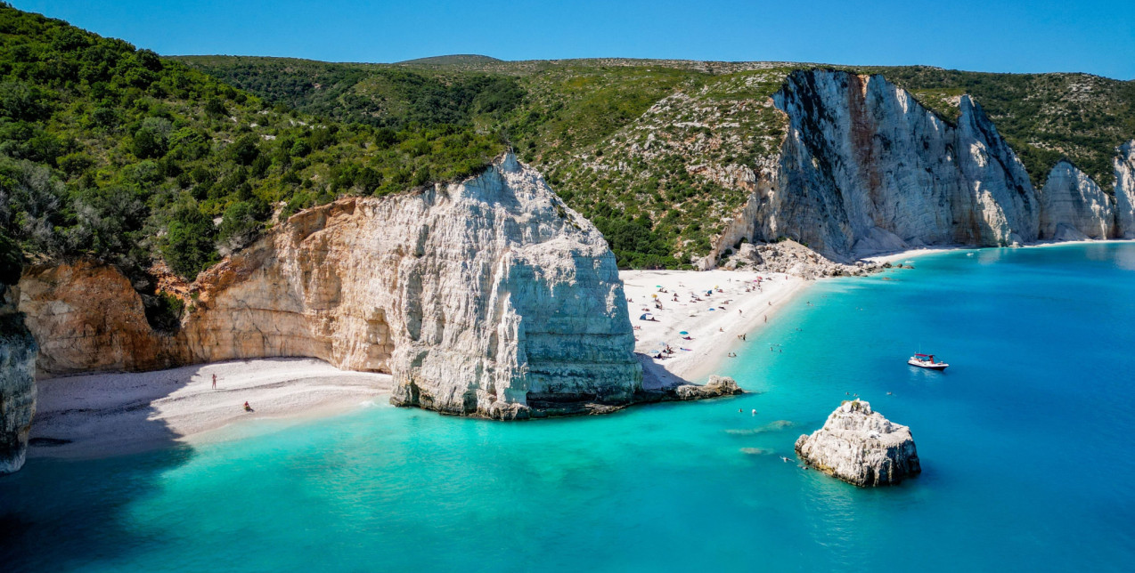 Η ελληνική παραλία που αναδείχθηκε δεύτερη καλύτερη στον κόσμο και πρώτη στην Ευρώπη