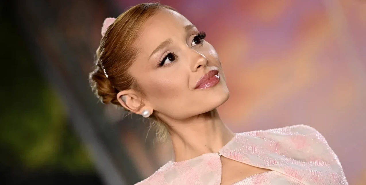 Η Ariana Grande μόλις ανακοίνωσε ότι αποσύρεται προσωρινά κι εμείς οφείλουμε να την ακούσουμε