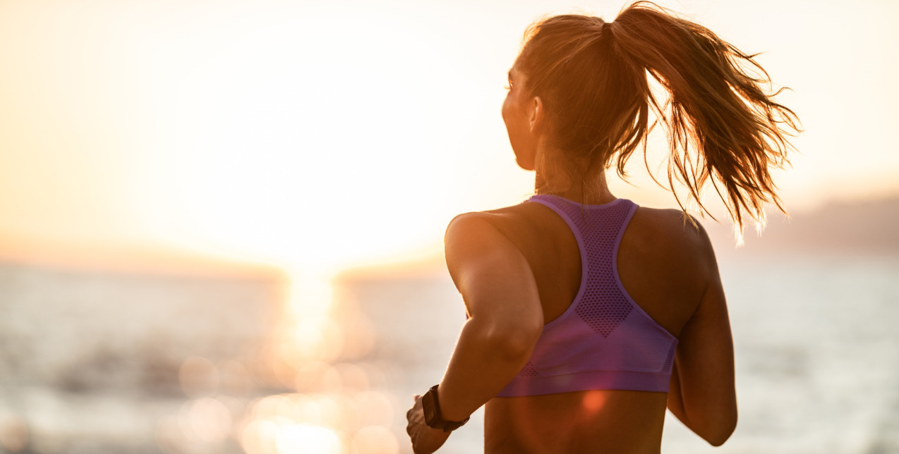 Τα workouts που υπόσχονται να σας κρατήσουν σε φόρμα ακόμη και στις διακοπές σας