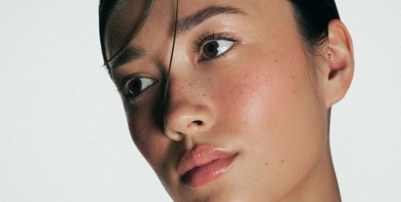 Το concealer δεν είναι μόνο για τους μαύρους κύκλους: 5 τρόποι να το χρησιμοποιήσετε αλλιώς