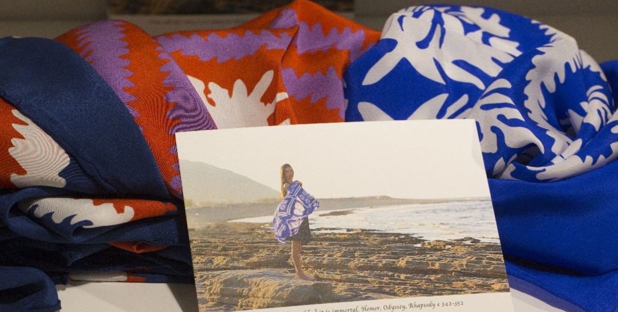 Τα μαντήλια Kridemnon αντλούν έμπνευση από την αρχαιότητα 