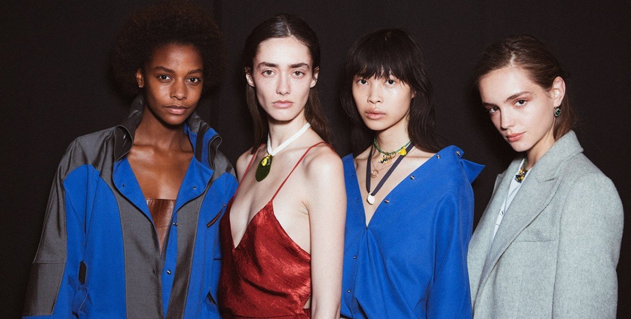 Αθώες συνήθειες που ευθύνονται για τα σπυράκια στο δέρμα σας