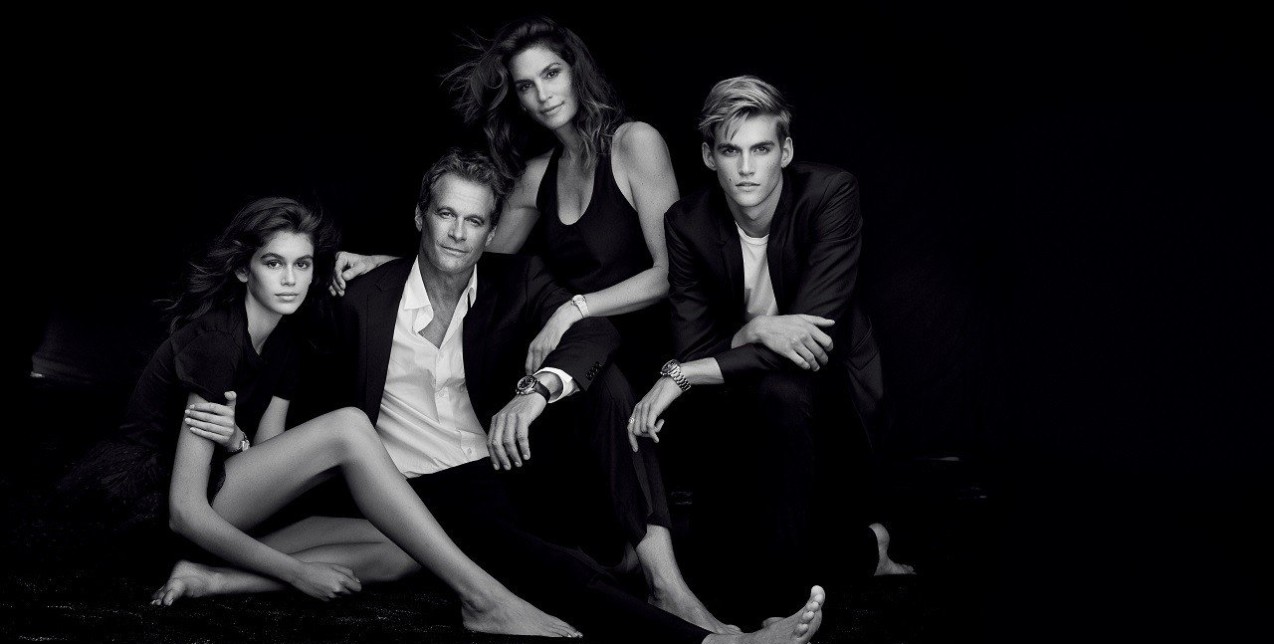 The Family Edition: Η πανέμορφη οικογένεια της Cindy Crawford 