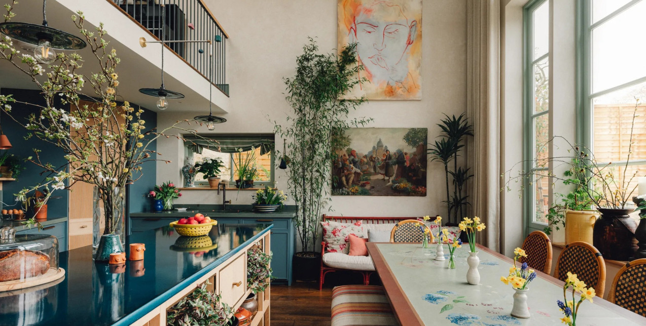 Η “Soft Kitchen” είναι η νέα τάση που κάνει την κουζίνα να μοιάζει περισσότερο με ένα ζεστό σαλόνι