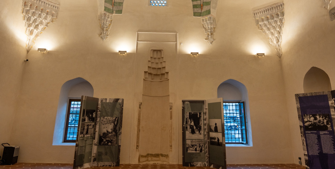 Η Θεσσαλονίκη των δεκαετιών ’60-’80 μέσα από τις φωτογραφίες του Pete Marifoglou - Η έκθεση που εγκαινιάζει τη νέα εποχή του τεμένους Χαμζά Μπέη