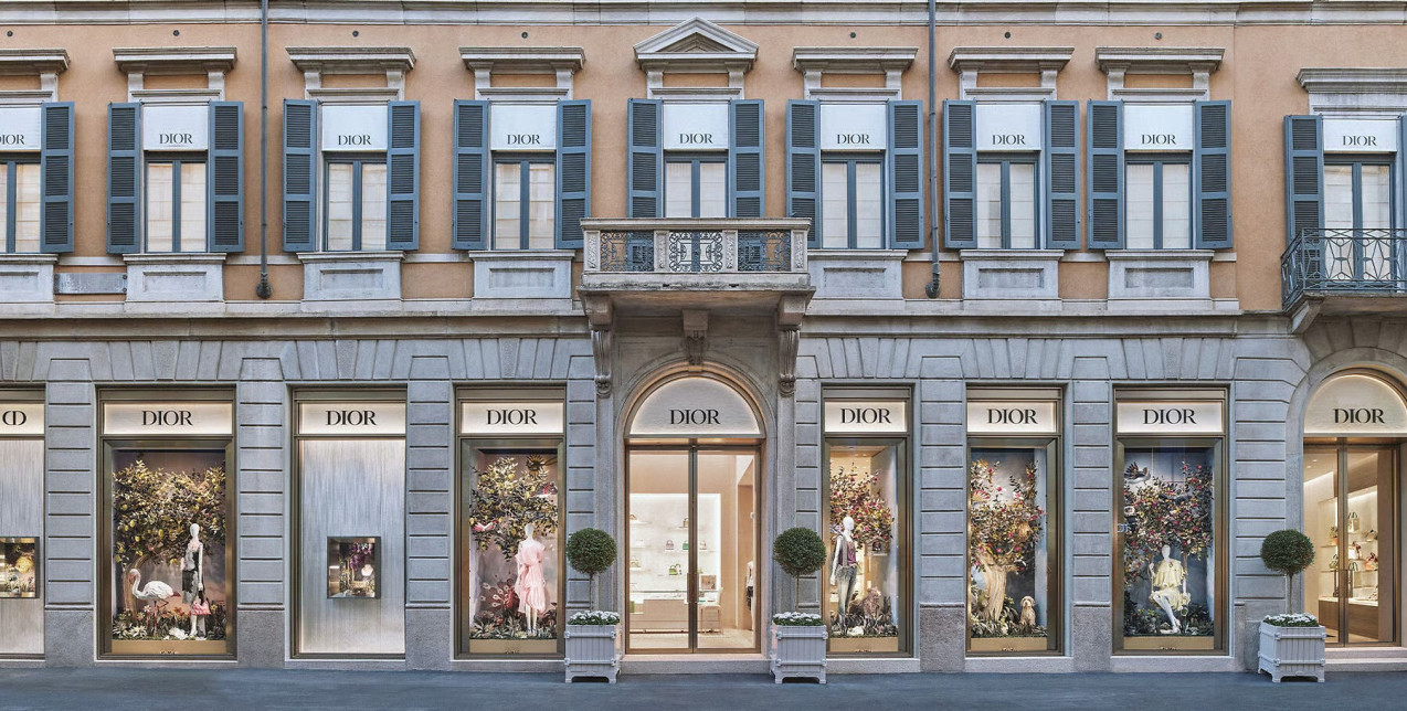 House of Dior Milan: Στο νέο flagship του οίκου η μόδα, η τέχνη, το design και η γαστρονομία συναντώνται