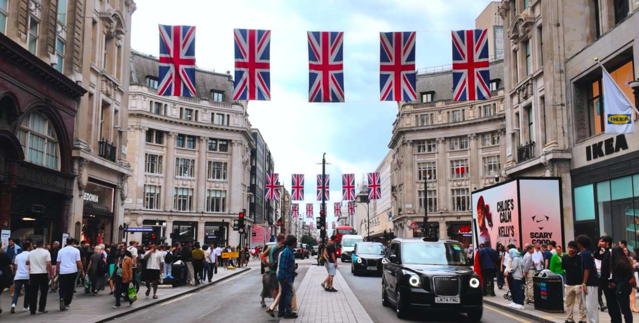 Oxford Street: Το τέλος μιας εποχής για τον πιο διάσημο shopping δρόμο του Λονδίνου