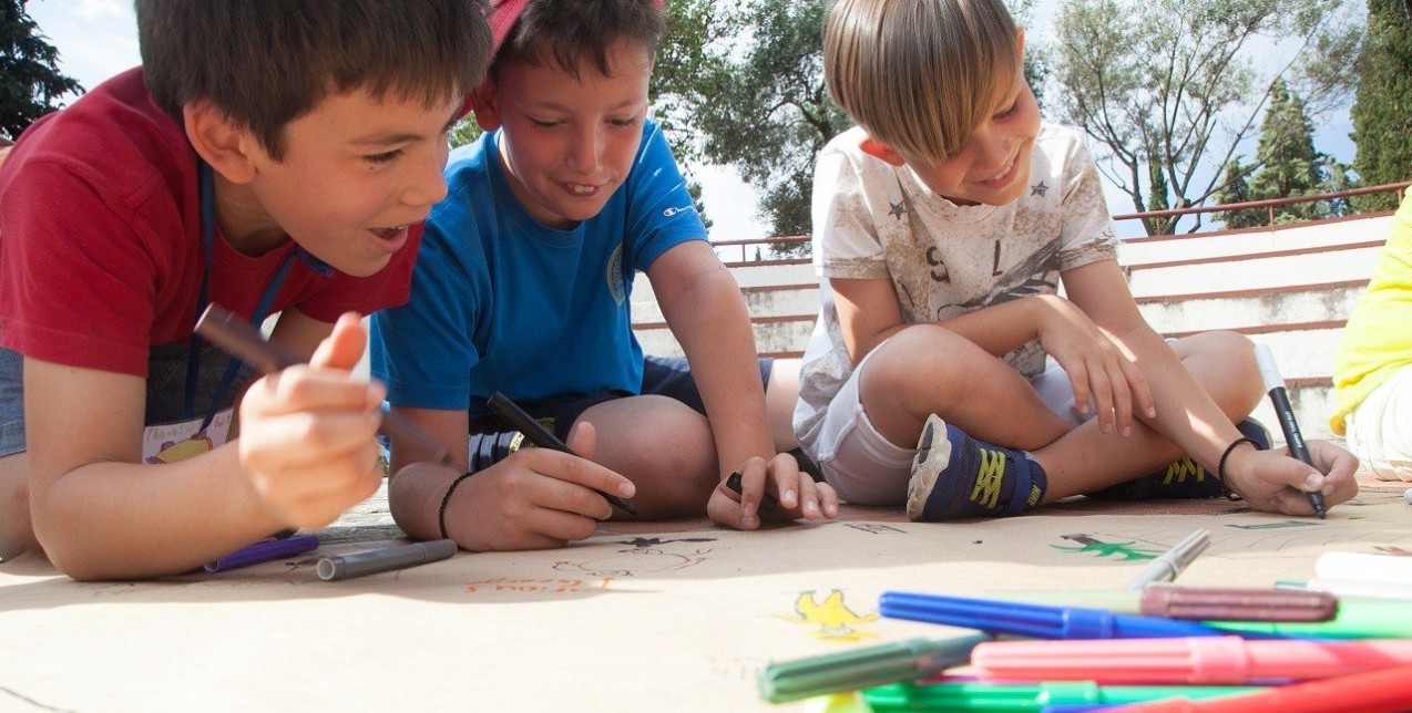 Μάθετε πώς η εκμάθηση αγγλικών μπορεί να αποτελέσει μια μαγική εμπειρία