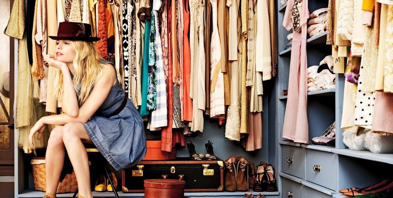 Closet cleaning: Πότε πρέπει να αποχωριστείτε ένα ρούχο