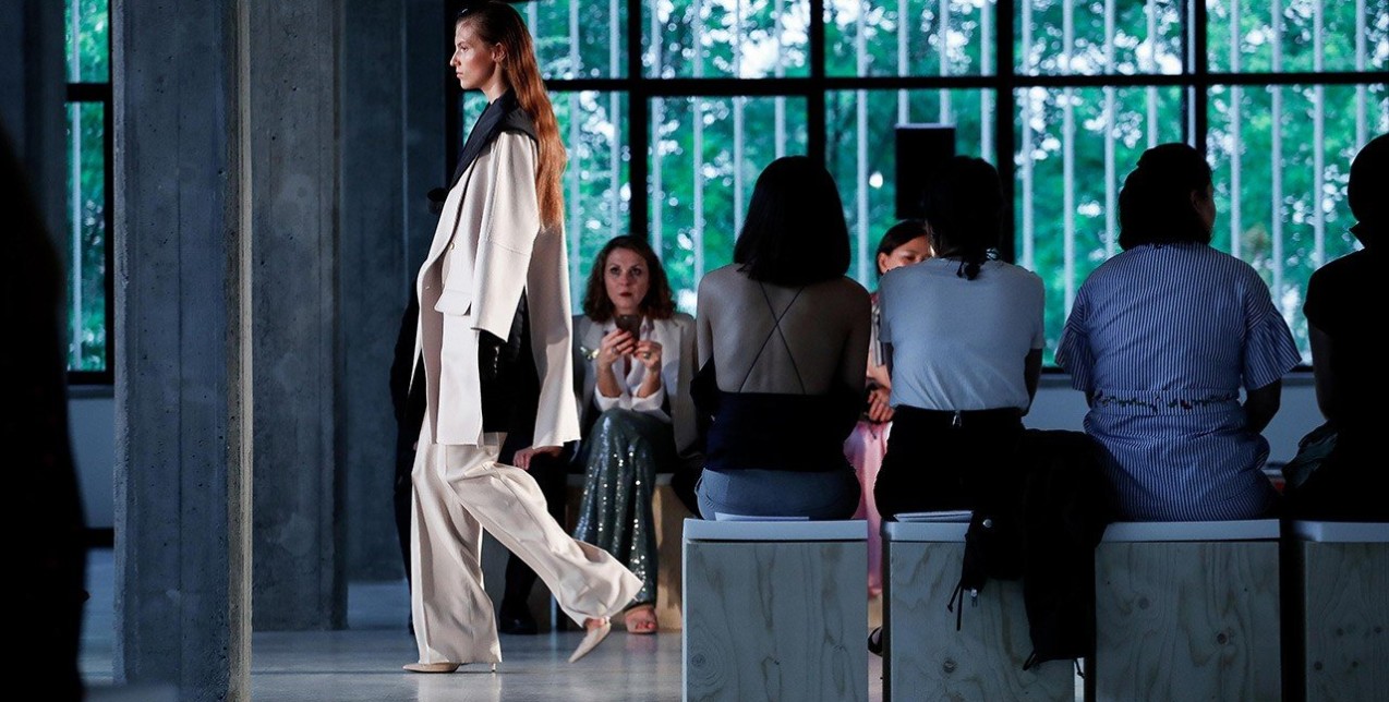 Δείτε την πρώτη εντυπωσιακή Resort συλλογή της Max Mara