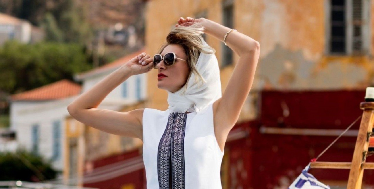 5 λεπτά με τη Ζέτα Δούκα με αφορμή το μιούζικαλ Γοργόνες και Μάγκες 