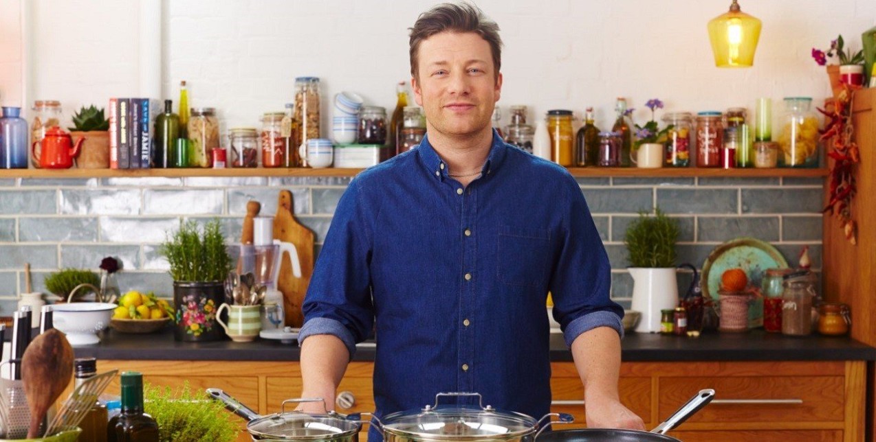 3 διάσημοι chef προτείνουν ιδανικές φρουτοσαλάτες για το καλοκαίρι 