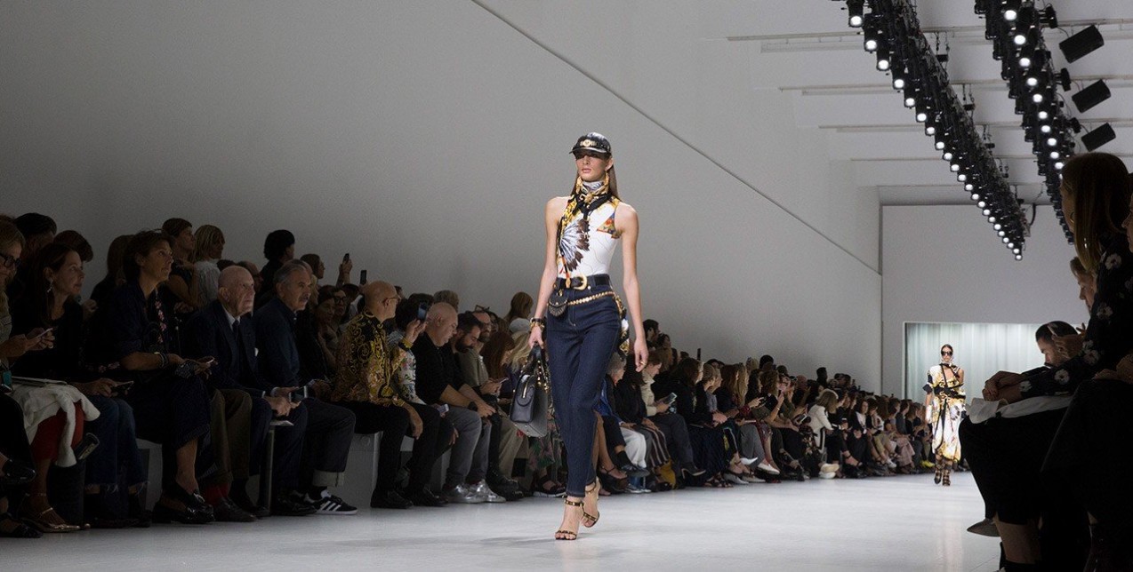 Tα jeans που θα φορεθούν τη νέα σεζόν 