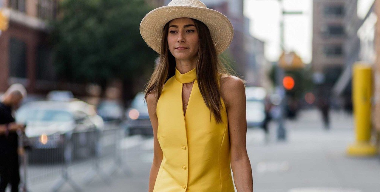 Ψάθινα καπέλα για κομψές εμφανίσεις ακόμα και στην πόλη