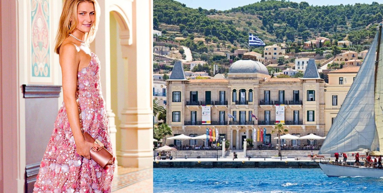 Η πριγκίπισσα Τατιάνα μας ξεναγεί στις παραδεισένιες Σπέτσες