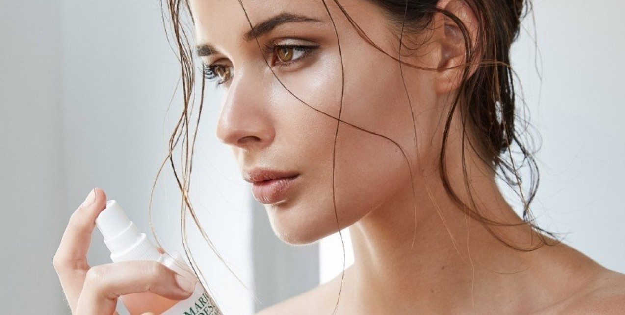 Αυτά τα face mists θα αναζωογονήσουν το δέρμα σας τις ζεστές μέρες 