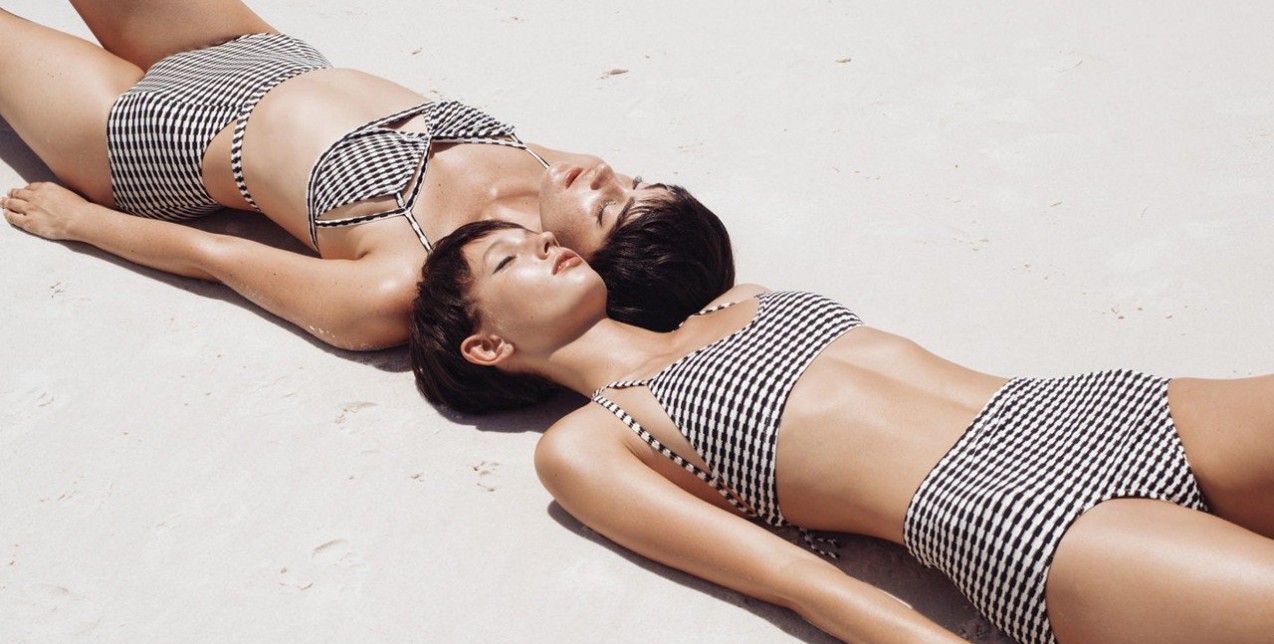 Αυτά είναι τα ιδανικά μαγιό για μικρό στήθος 