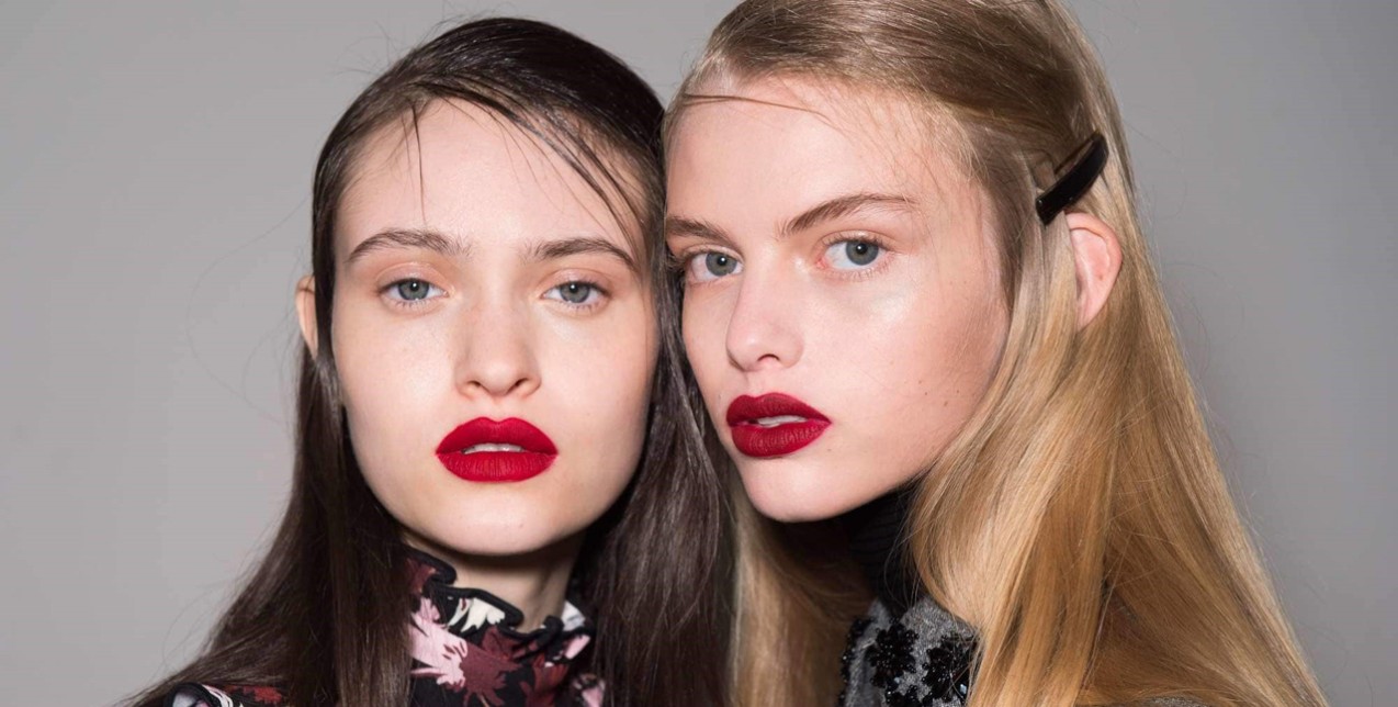 Πώς να βρείτε την ιδανική απόχρωση κραγιόν για το δέρμα σας