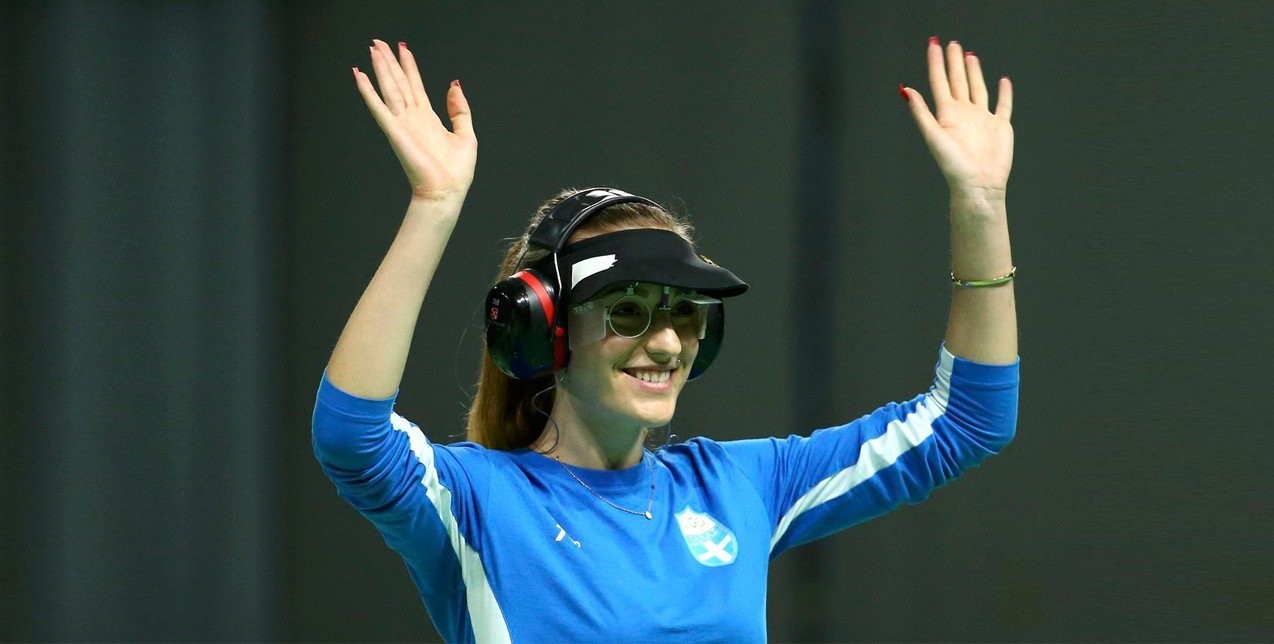 Γνωρίστε την παγκόσμια πρωταθλήτρια σκοποβολής Άννα Κορακάκη