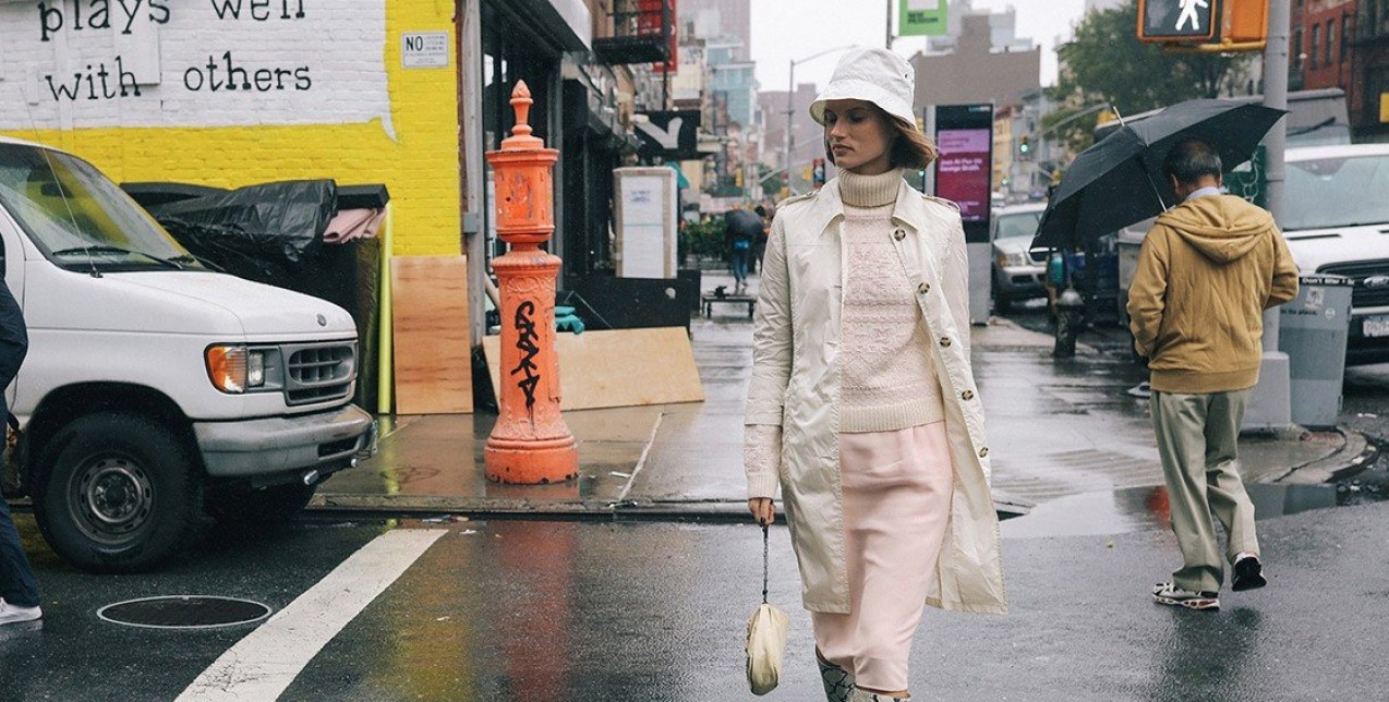 Bucket Hat: Το αξεσουάρ που δε θα θέλετε να αποχωριστείτε