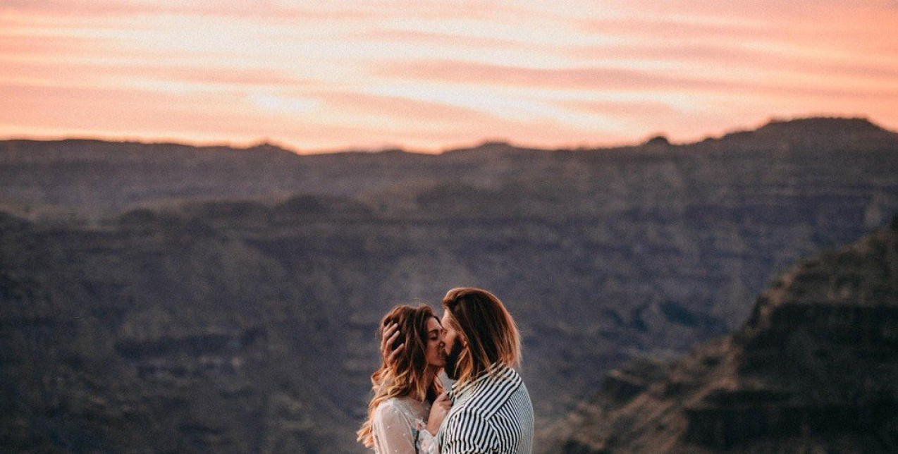 Πώς ένα summer fling μπορεί να καταλήξει σε σχέση