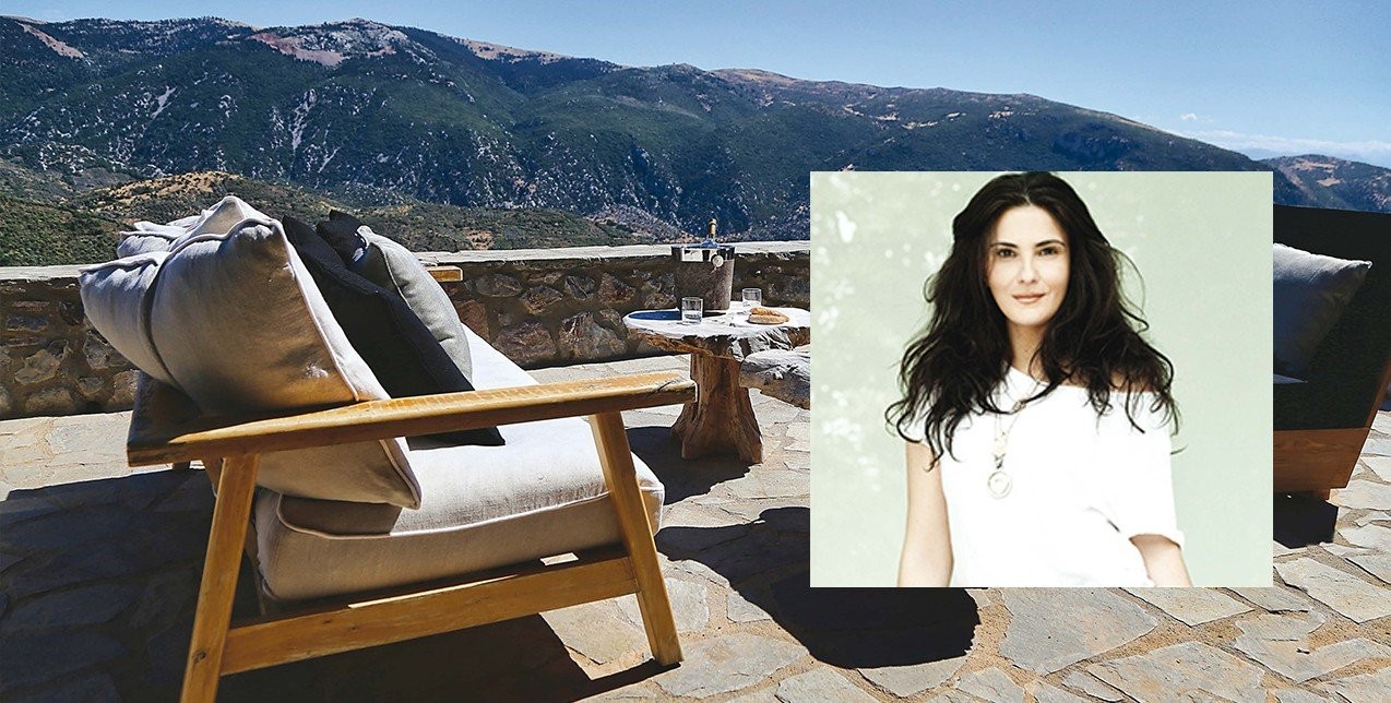 Ένα mountain resort στην Αράχωβα με εντυπωσιακή αισθητική