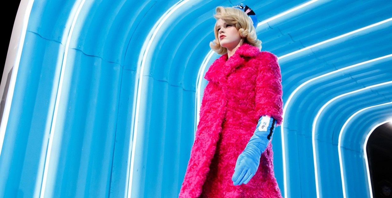 Neon alert: Τα φωσφοριζέ χρώματα είναι πιο στιλάτα από ποτέ