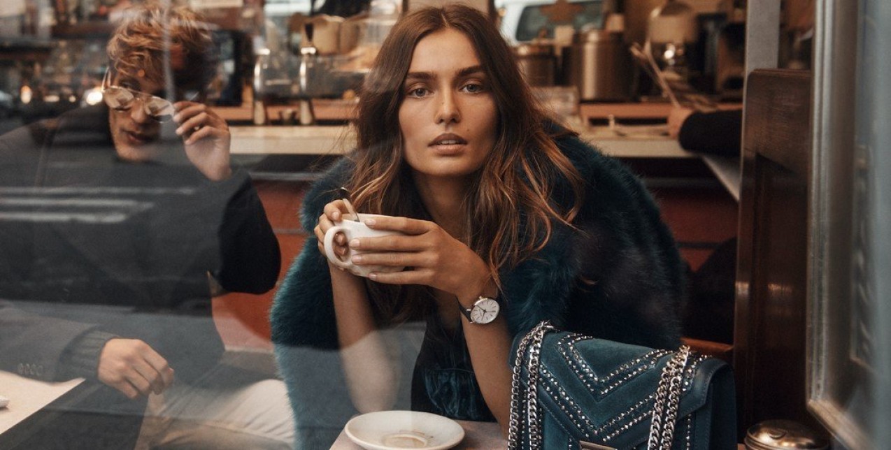 Κρατήστε τα χέρια σας νεανικά και υπέροχα με ένα μόνο προϊόν 