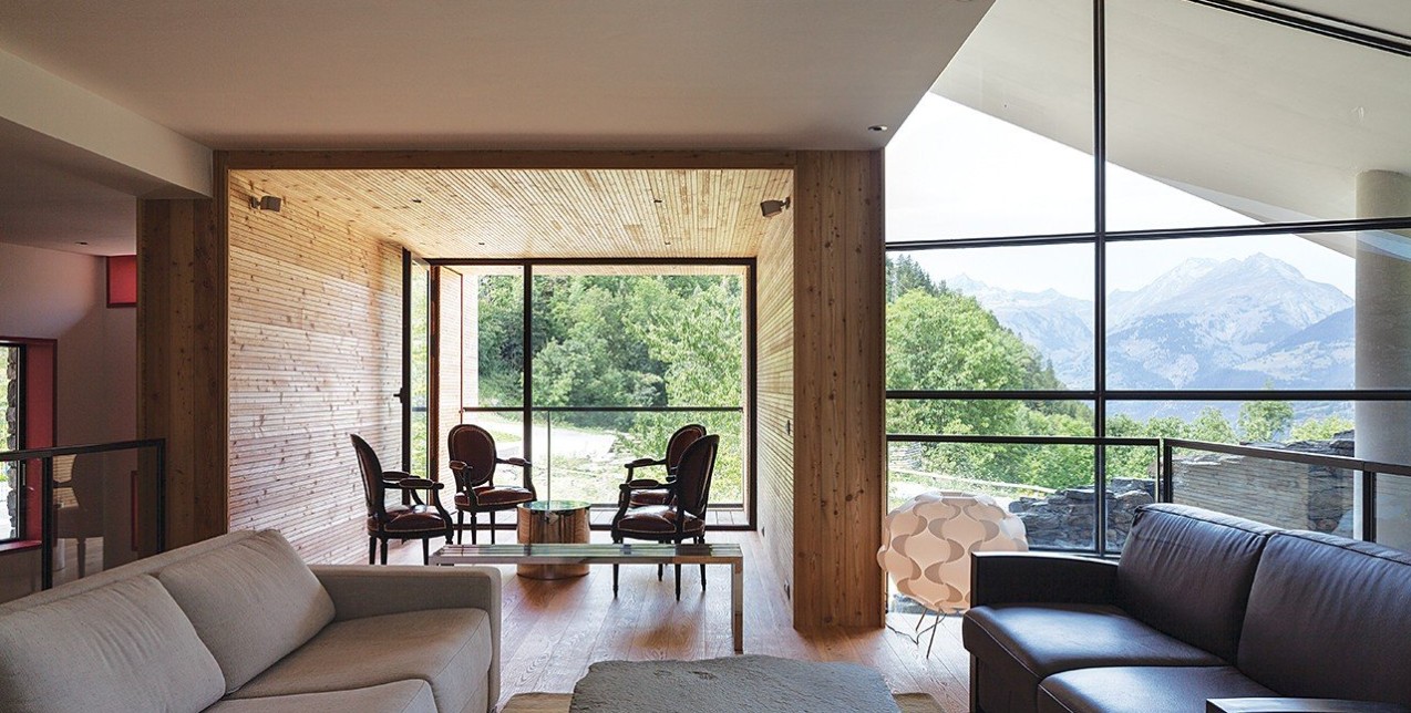 Το Mineral Lodge είναι ένα πέτρινο καταφύγιο των βράχων στη Σαβοΐα