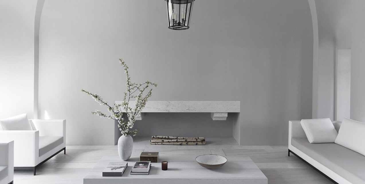 Ένα παριζιάνικο διαμέρισμα αναδεικνύει την υπέροχη κομψότητα του λευκού