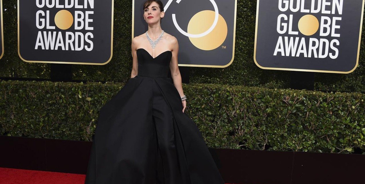 Πως συνδυάζουν οι διάσημες τα φορέματα με τα παντελόνια τους