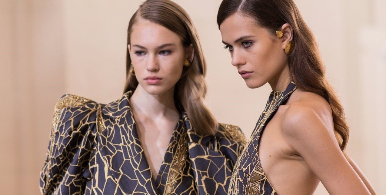 4 haute couture χτενίσματα που θα εμπνεύσουν το δικό σας απόψε 