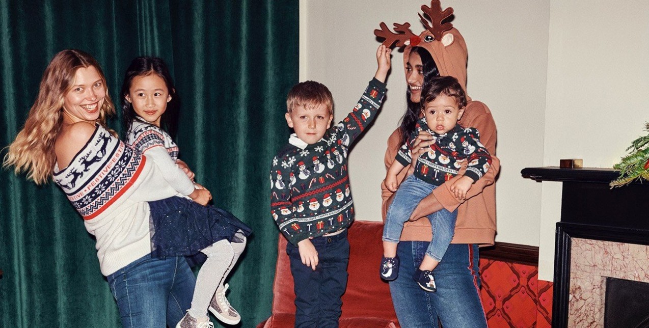 Τα holiday jumpers που πρέπει να αποκτήσετε για να μπείτε στο κλίμα