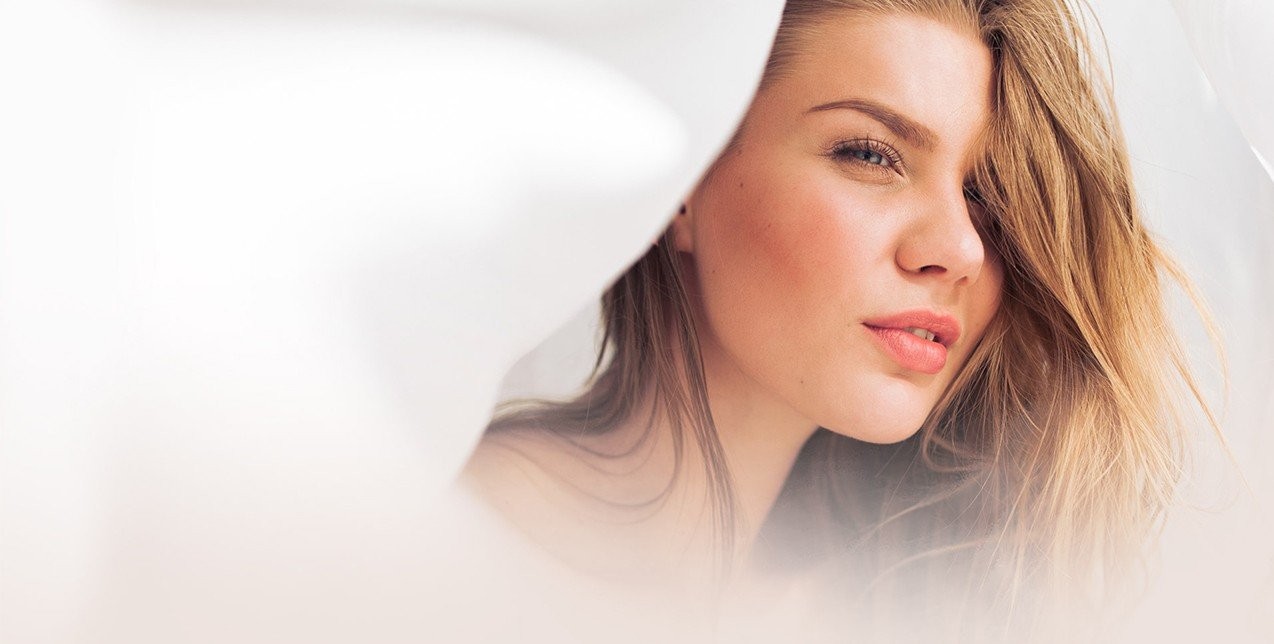 Xmas insta-beauty: 3+1 top μυστικά ομορφιάς για να γίνετε η πρωταγωνίστρια των γιορτών