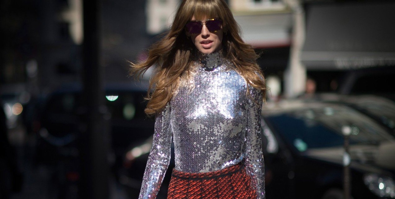 Τα πιο λαμπερά tops που θα στρέψουν όλα τα βλέμματα επάνω σας 